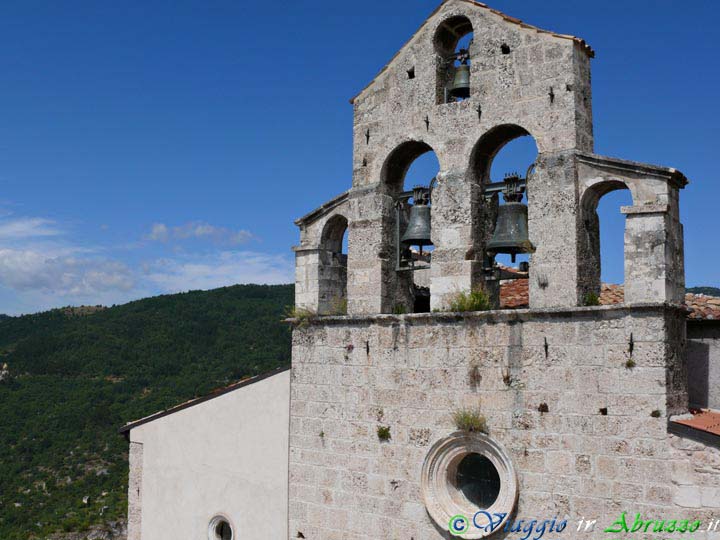 25_P1050163+.jpg - 25_P1050163+.jpg - Il campanile della chiesa medievale di S. Giovanni   Battista.